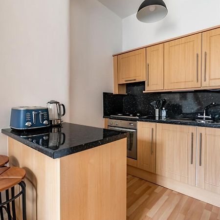 Amazing Apartments - Dalgety St - Near Holyrood Edinburgh Eksteriør billede