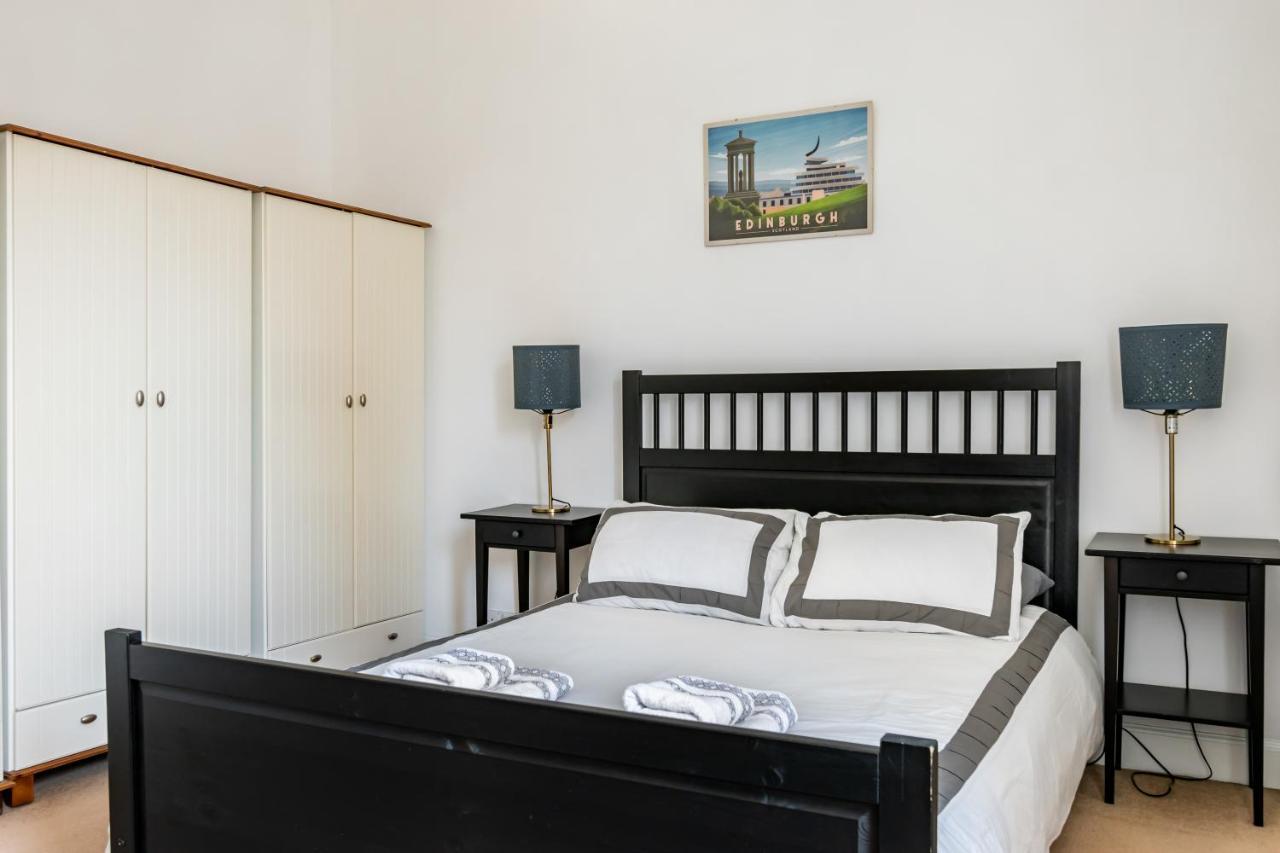 Amazing Apartments - Dalgety St - Near Holyrood Edinburgh Eksteriør billede